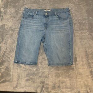 Levi's Men's Classic Bermuda Shorts Stonewashed Light Blue Size 34